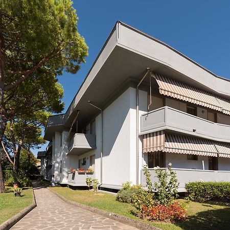Comfort Beach House Marina di Massa Eksteriør billede