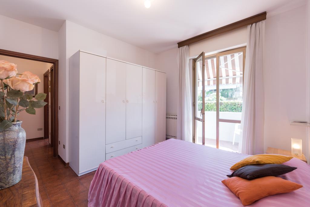 Comfort Beach House Marina di Massa Eksteriør billede